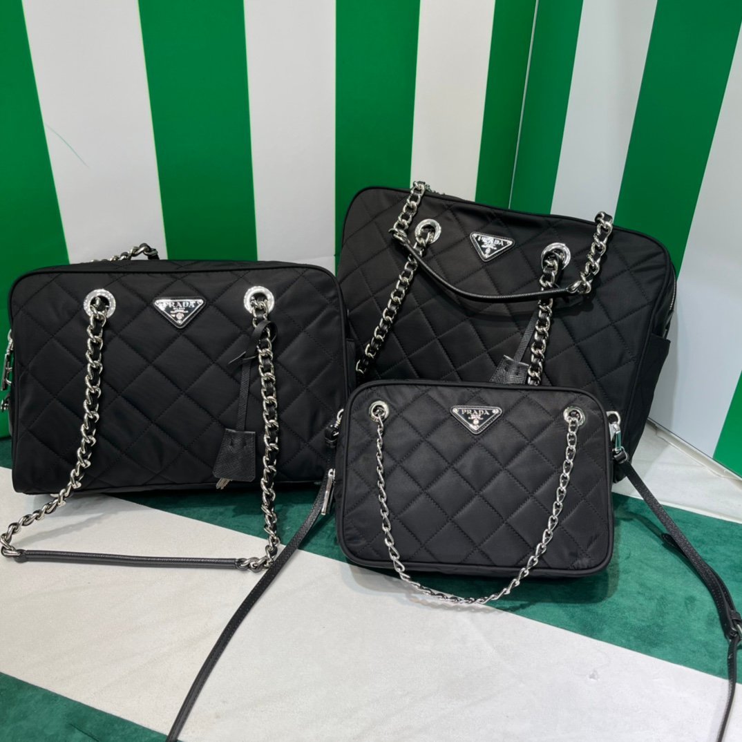 Pradα Vintage Handbags 1BH910
