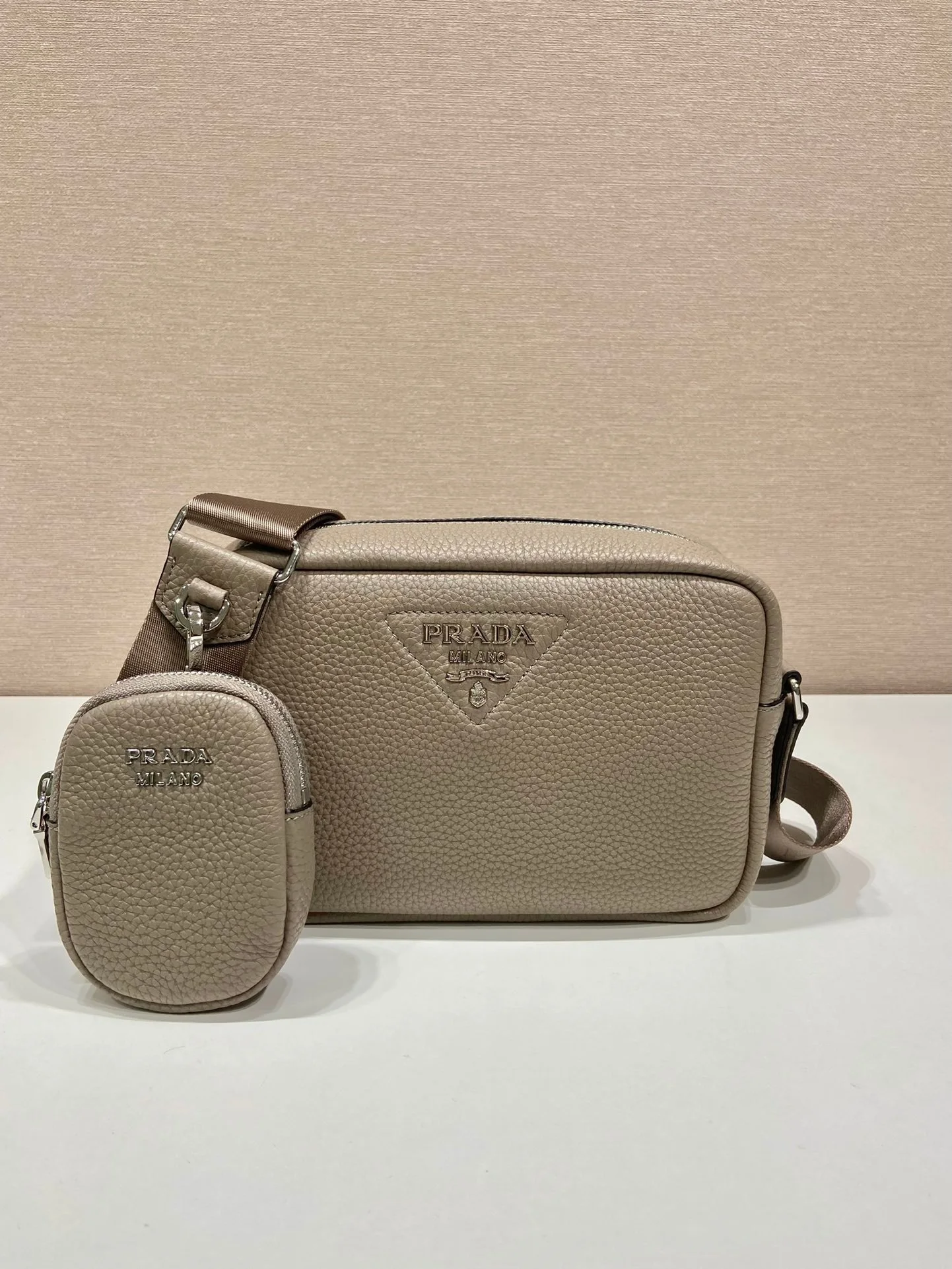 Prada 1BH182 Crossbody Bag -22*14.5*8CM