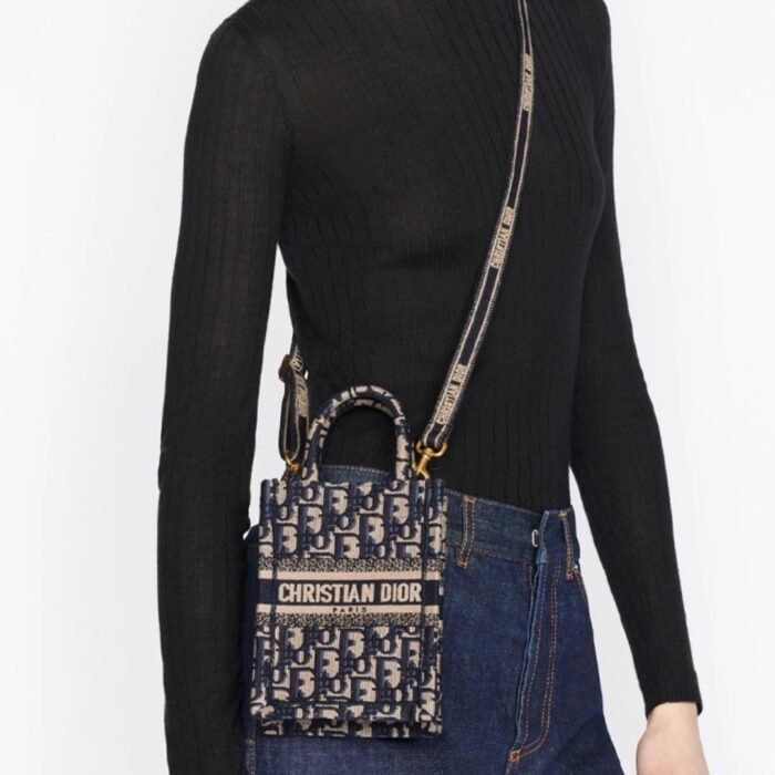 3DA098F1-E111-7385-45AD-2A81AA1C5FCF