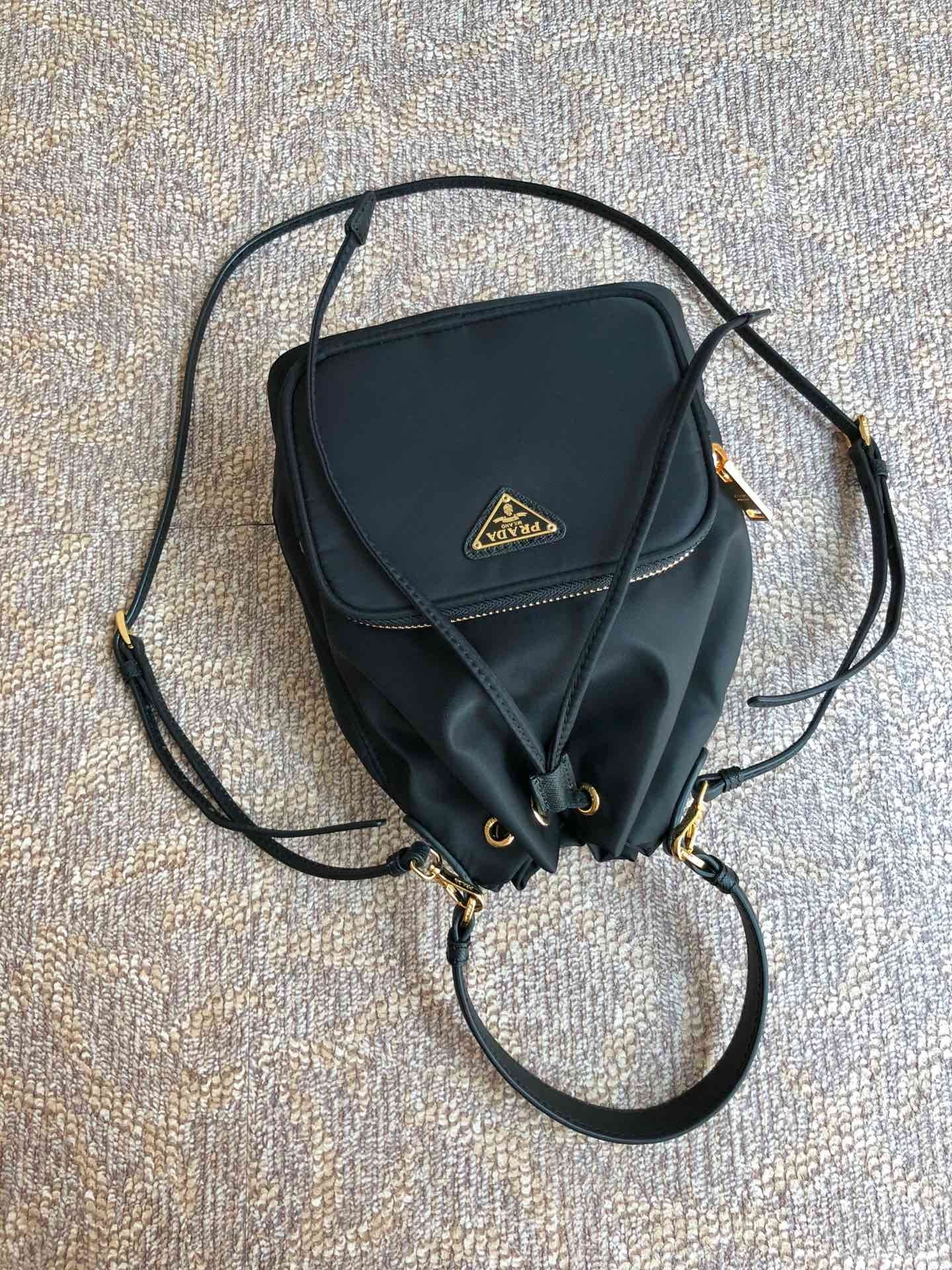 Prada Backpack 1BH038-18x23x12CM
