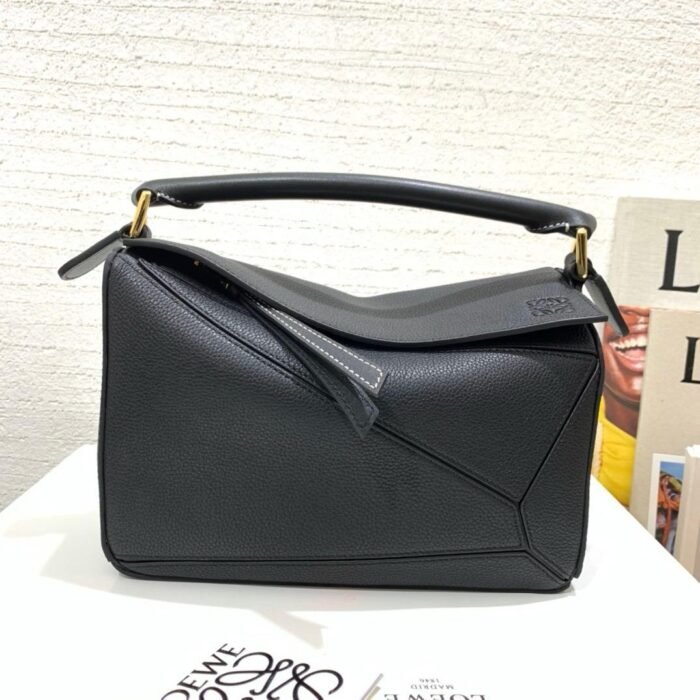 8d113d00-1312-4105-b09e-0816050ef8af 8d113d00-1312-4105-b09e-0816050ef8af