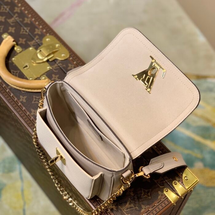 ari-0877656rewrew_4_