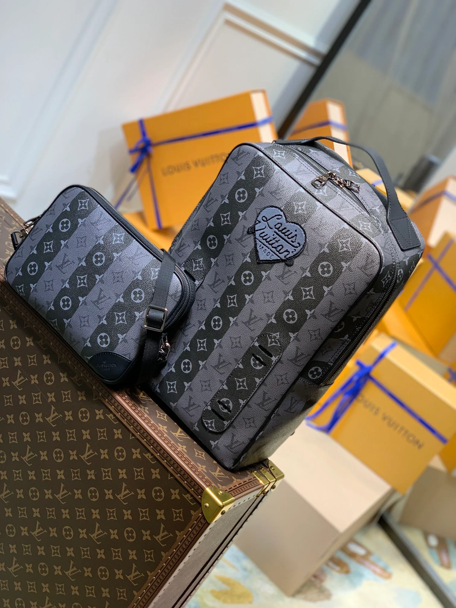 Louis Vuitton Utilitary Backpack M45962-30*42*14CM