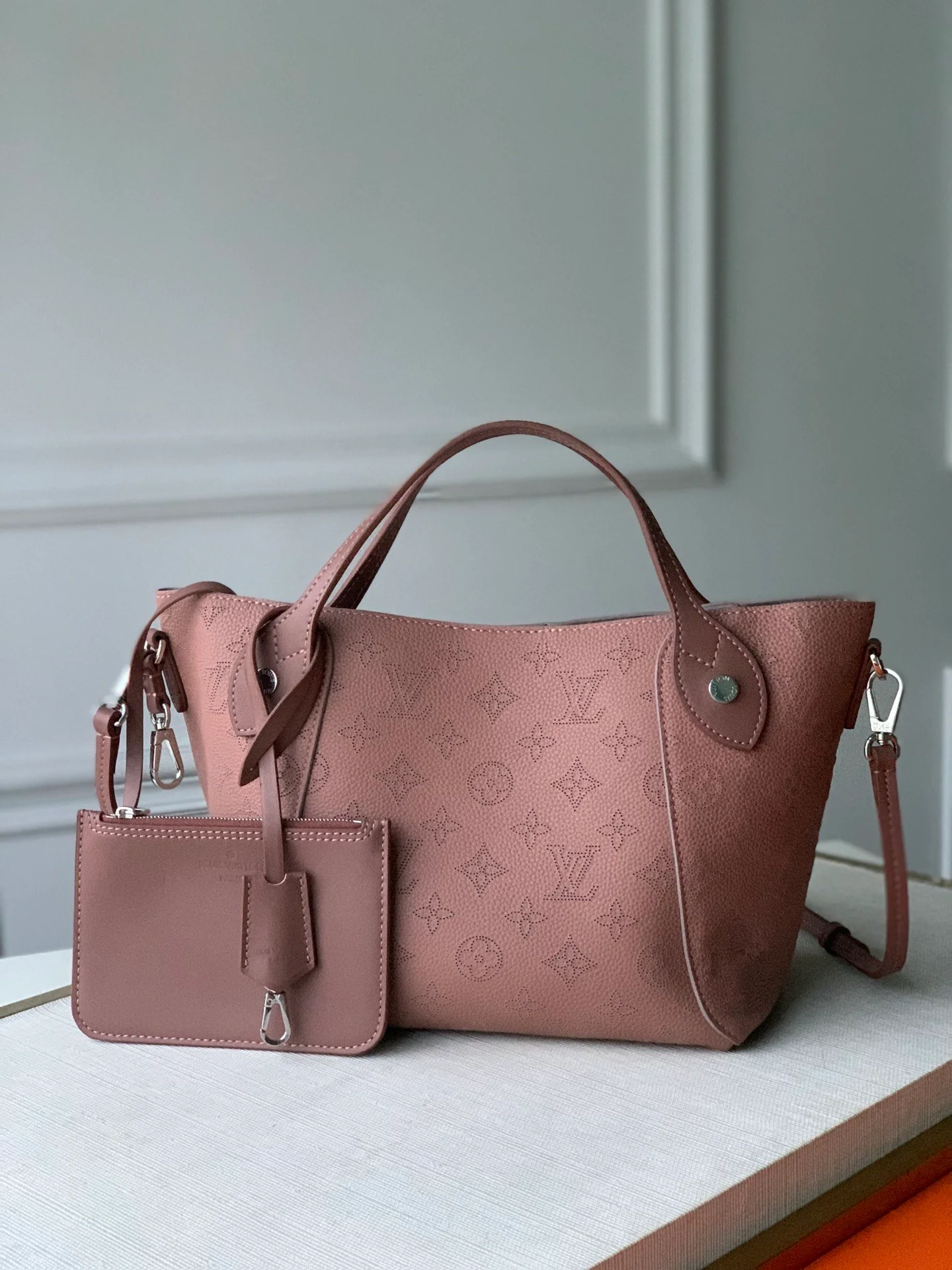 Louis Vuitton Hina Handbags-34*19*13CM