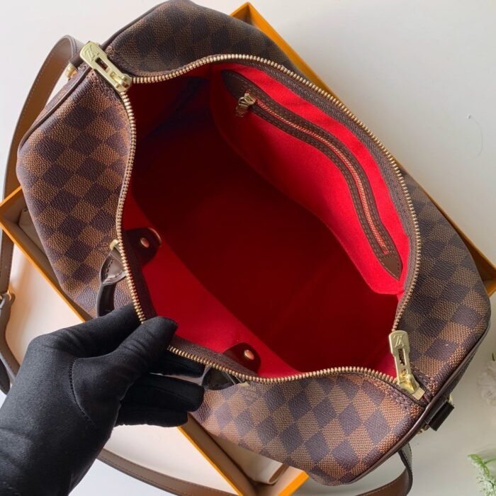 bag-2034345_9_