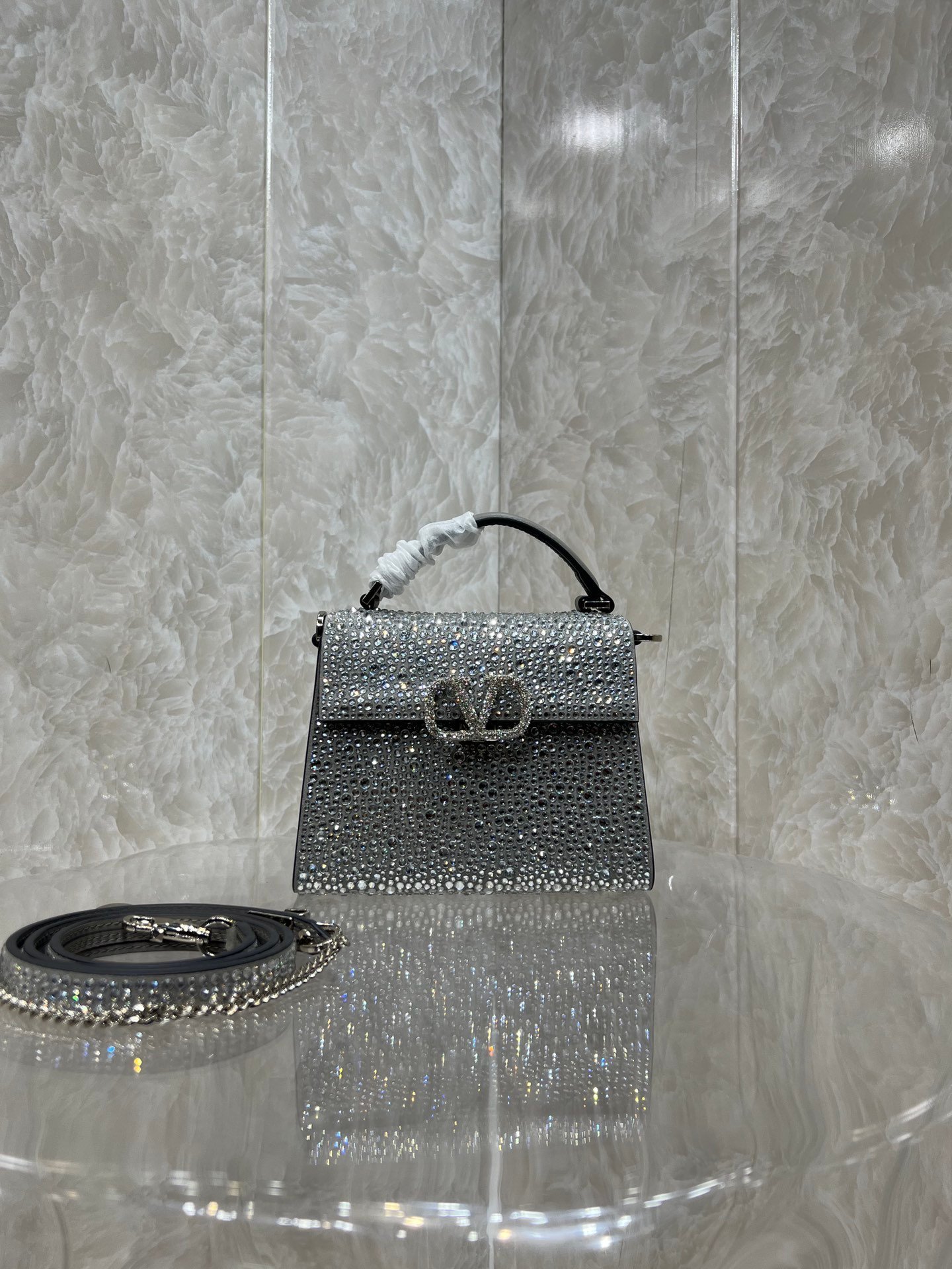 Valentino Vlogo Signature Chain Bag-19*13*9CM