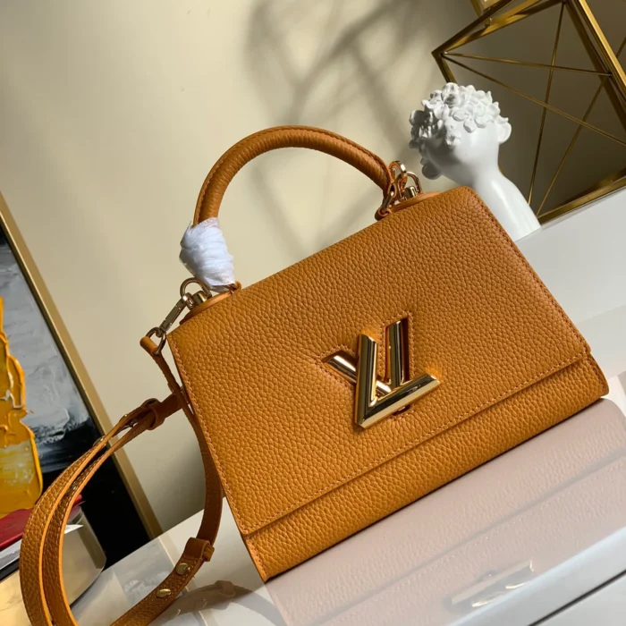 bag-2065332_9_