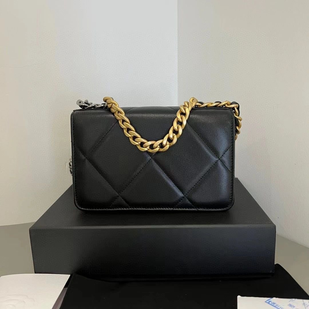 Chanell 19 Woc-19*12*3.5CM