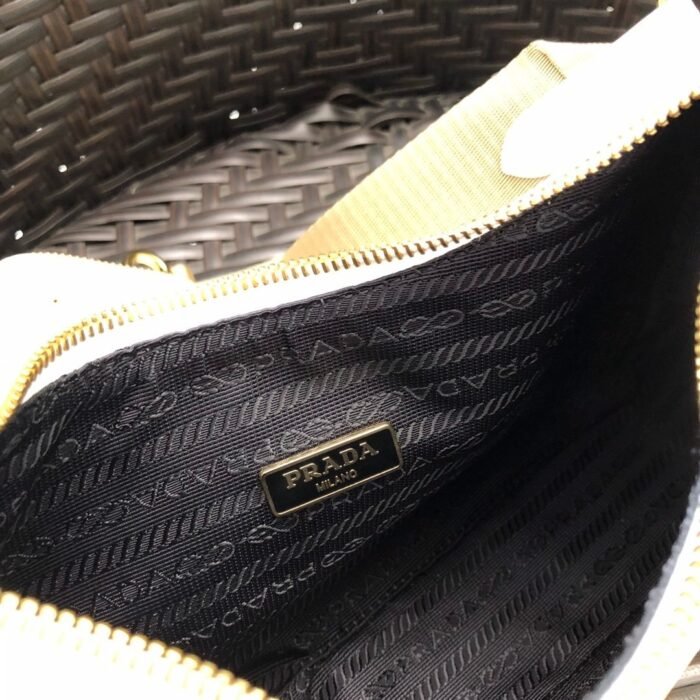 bag-2223232_7__1