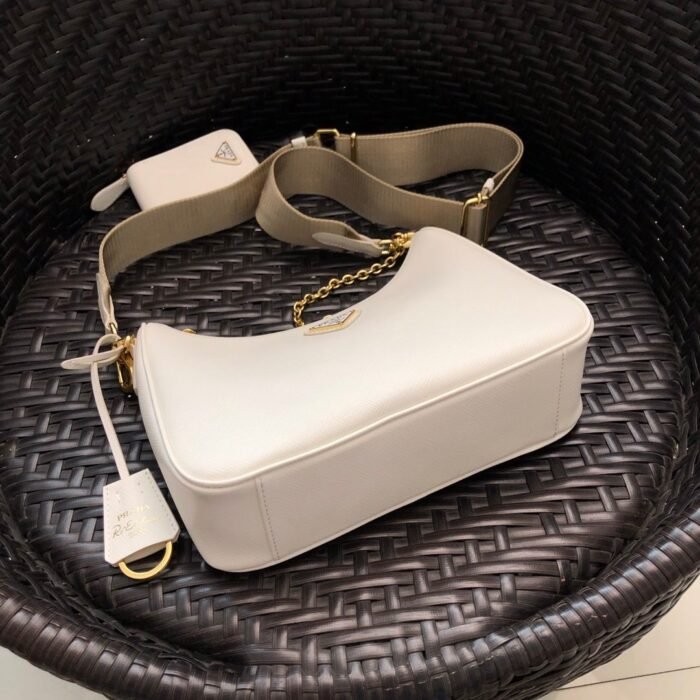 bag-2223232_8__1