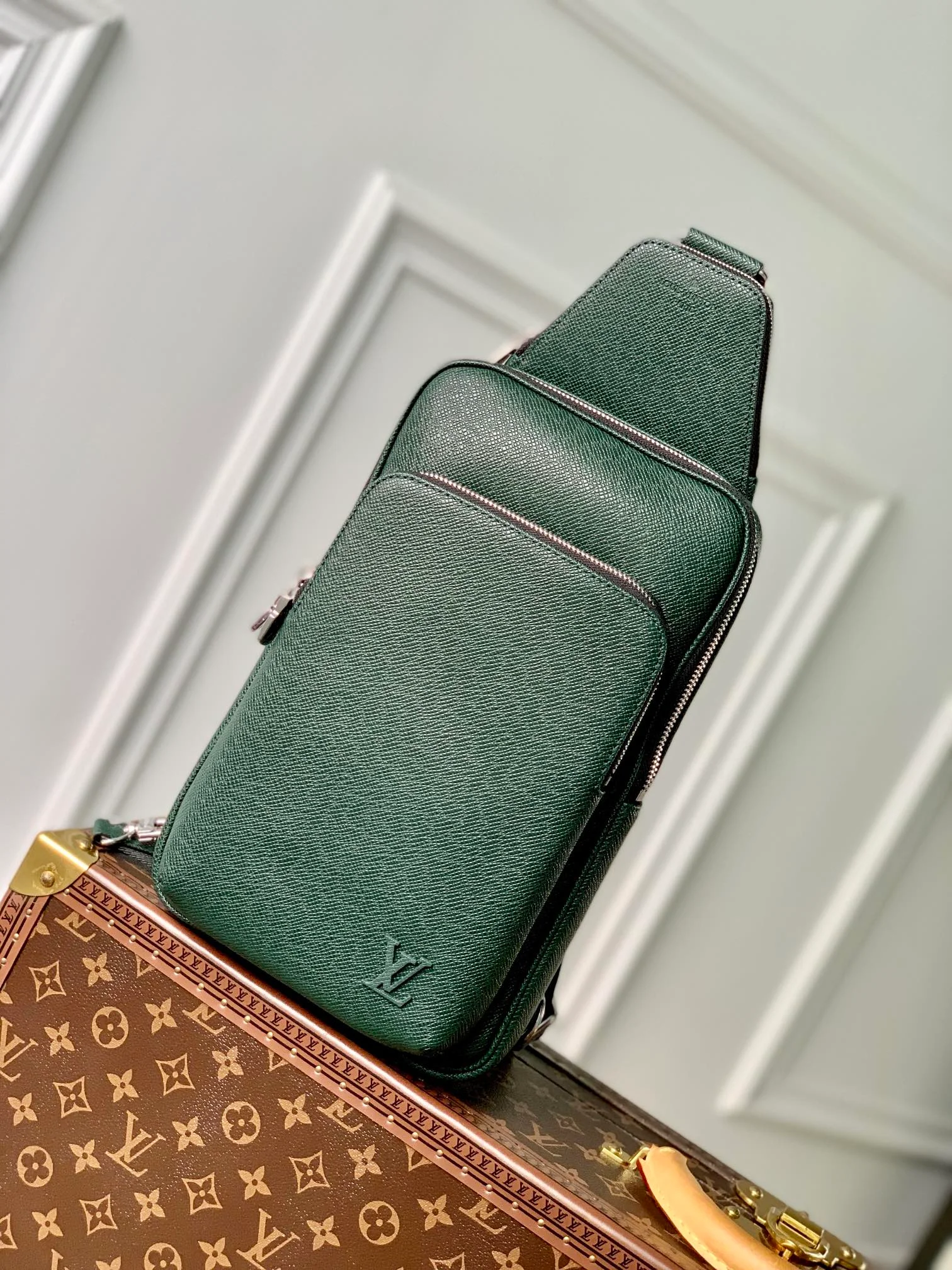 Louis Vuitton Damier Graphite Avenue Bag-20 *31 x*10CM