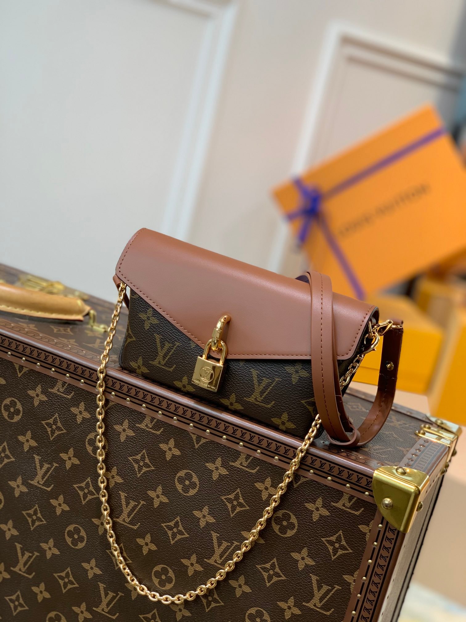 Louis Vuitton Padlock on Strap-19×11×3CM