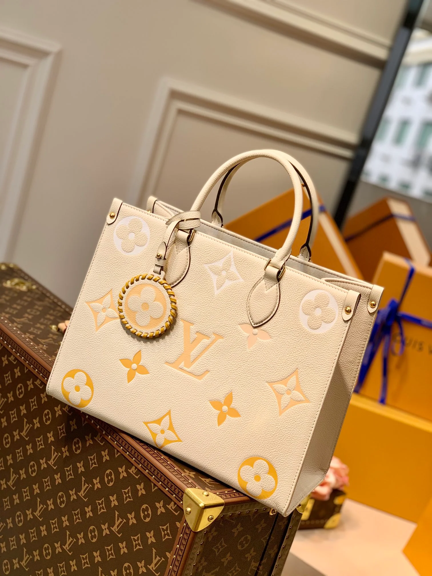 Louis Vuitton By The Pooll Onthego Handbag-35*27*14CM