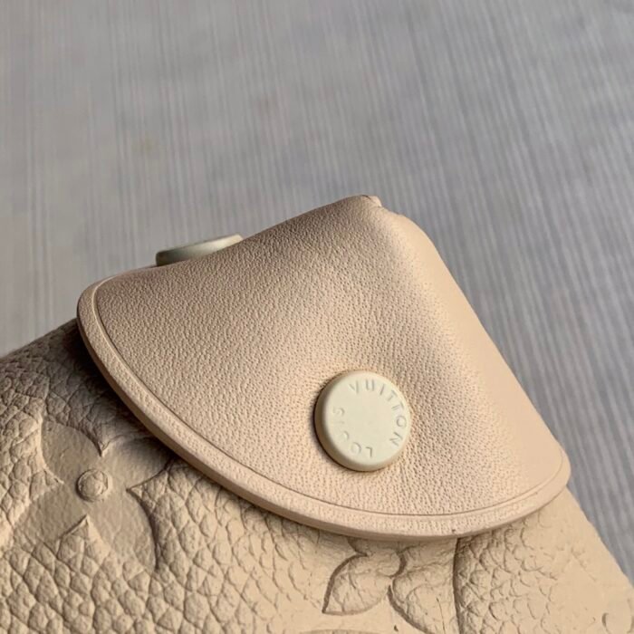 bag0-7631769_6_