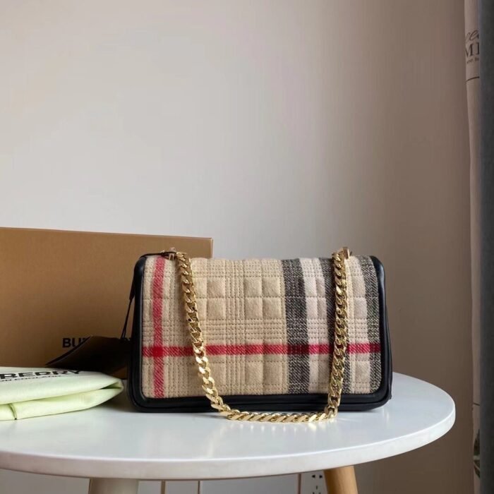 bubag-2343532treterttr_7_
