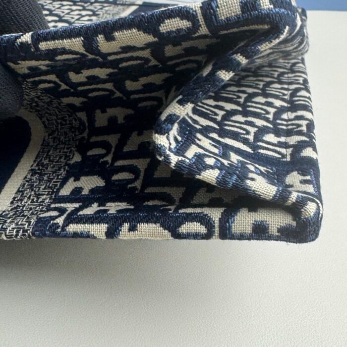 c70fef1c0b7b9eae8bc3a97147d29348