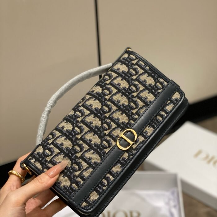 db99211eb247911496c12e527569cddd db99211eb247911496c12e527569cddd