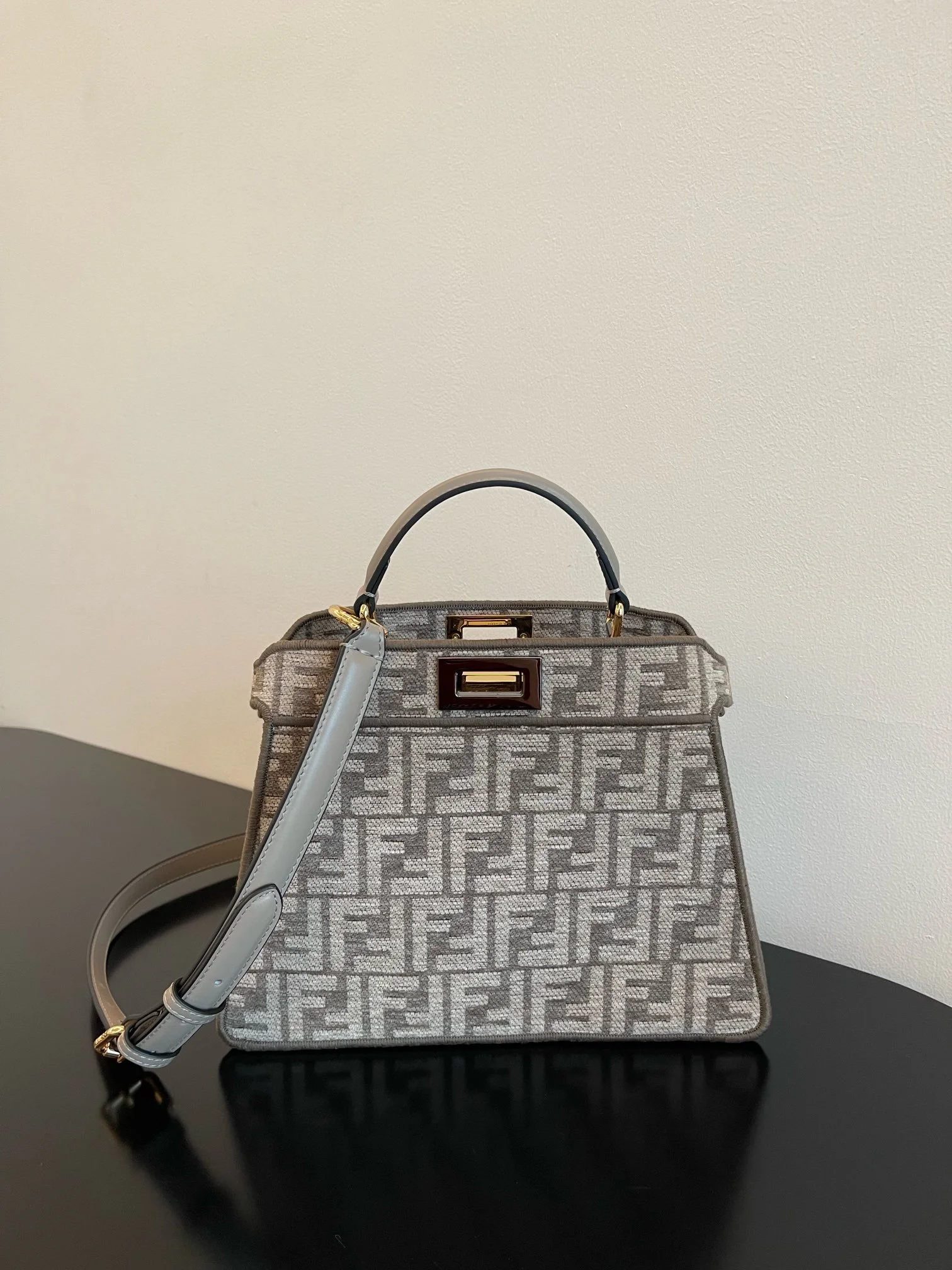 Fendi PeekabooISeeU-27x21x11CM
