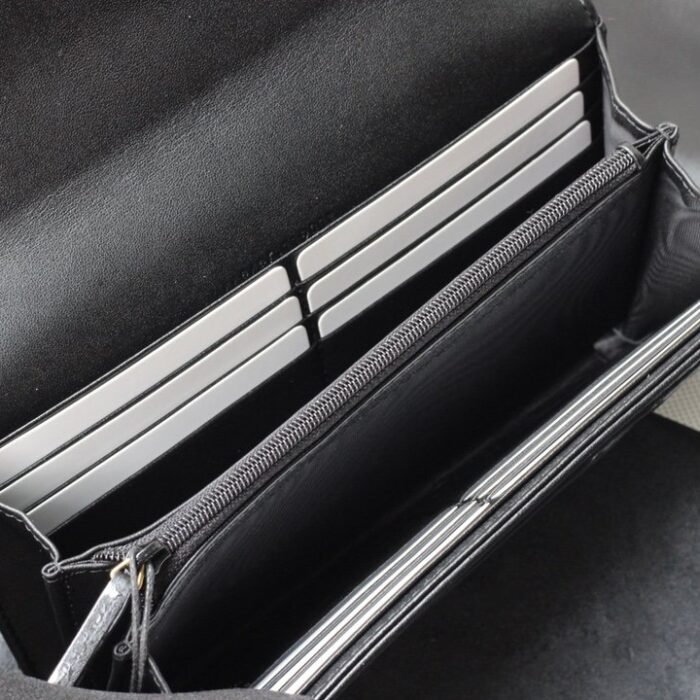 gucci_wallet-11x8_9_