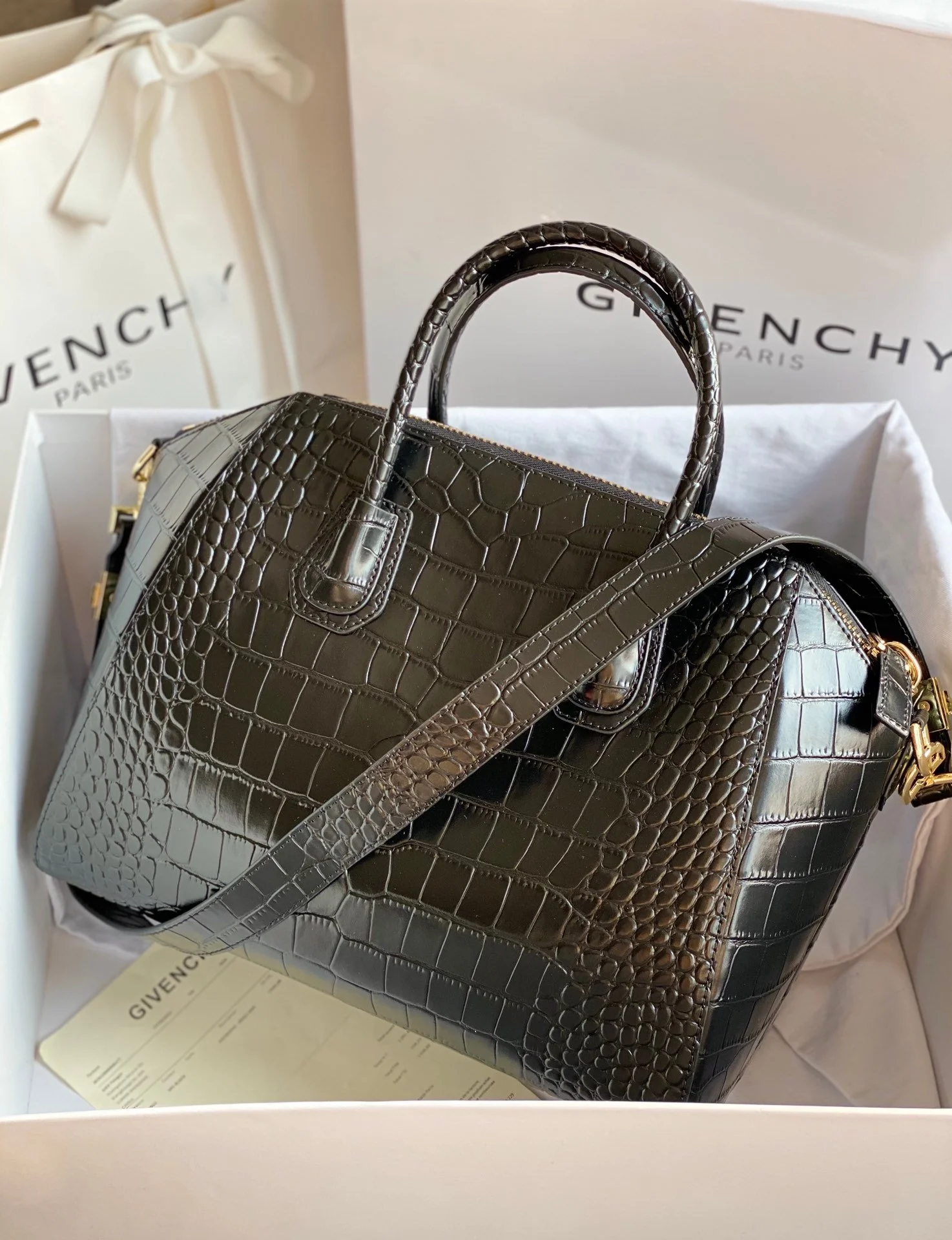 Gienvchy Antigona Handbags-33*18*26*41CM