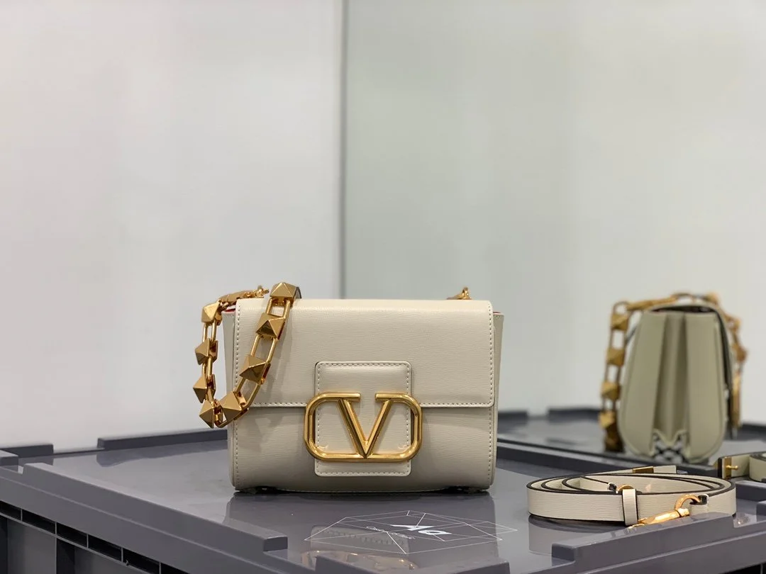 Valentino Handbags-20*15*7CM