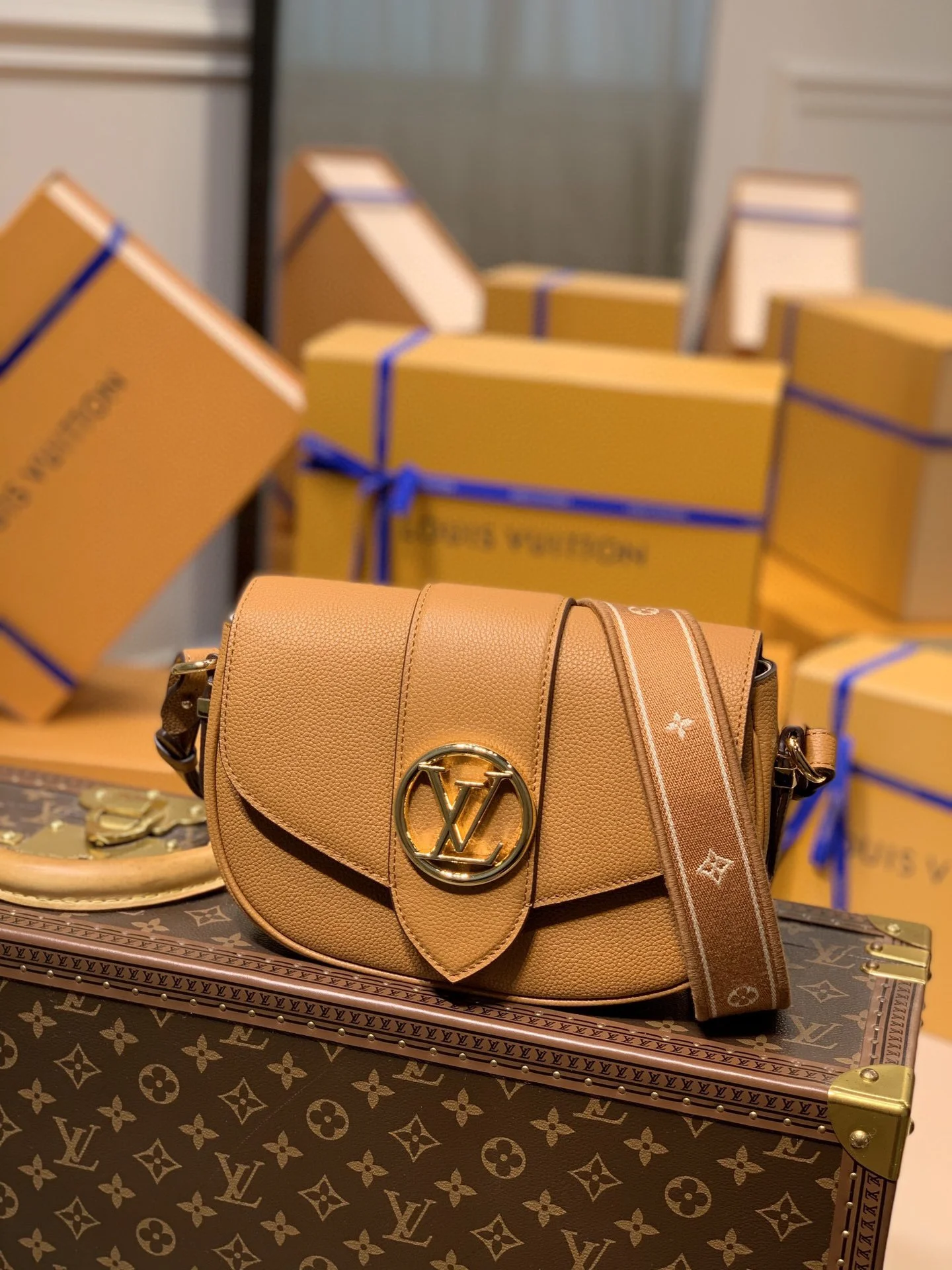 Louis Vuitton Pont 9 Soft Handbags-M58967-25*17.5*8CM