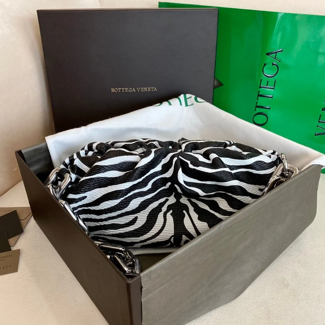 Bottega Veneta The Chain Pouch-31*12*16cm