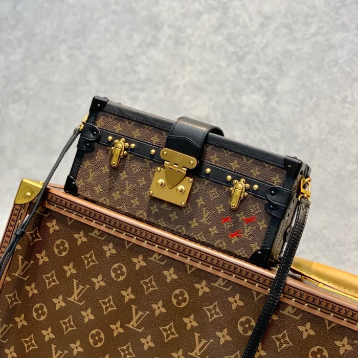 lvbag-35432211tretert_1_