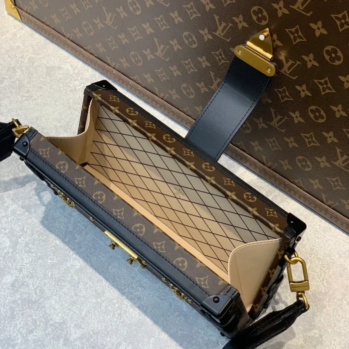 lvbag-35432211tretert_8_
