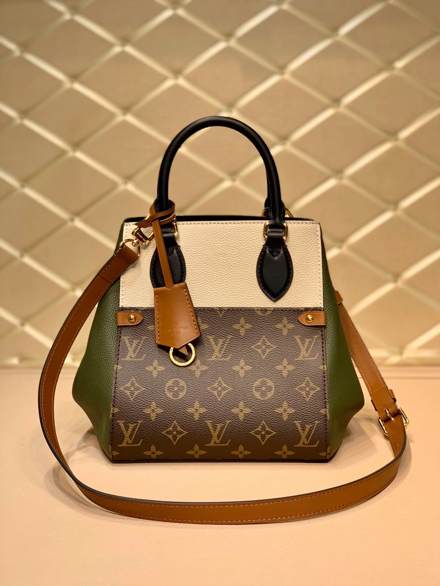 Louis Vuitton Fold Tote Bag-35*40*17CM