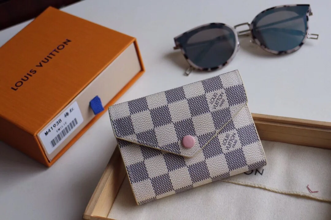Louis Vuitton Victorine Wallet-12*9.5*1.5CM