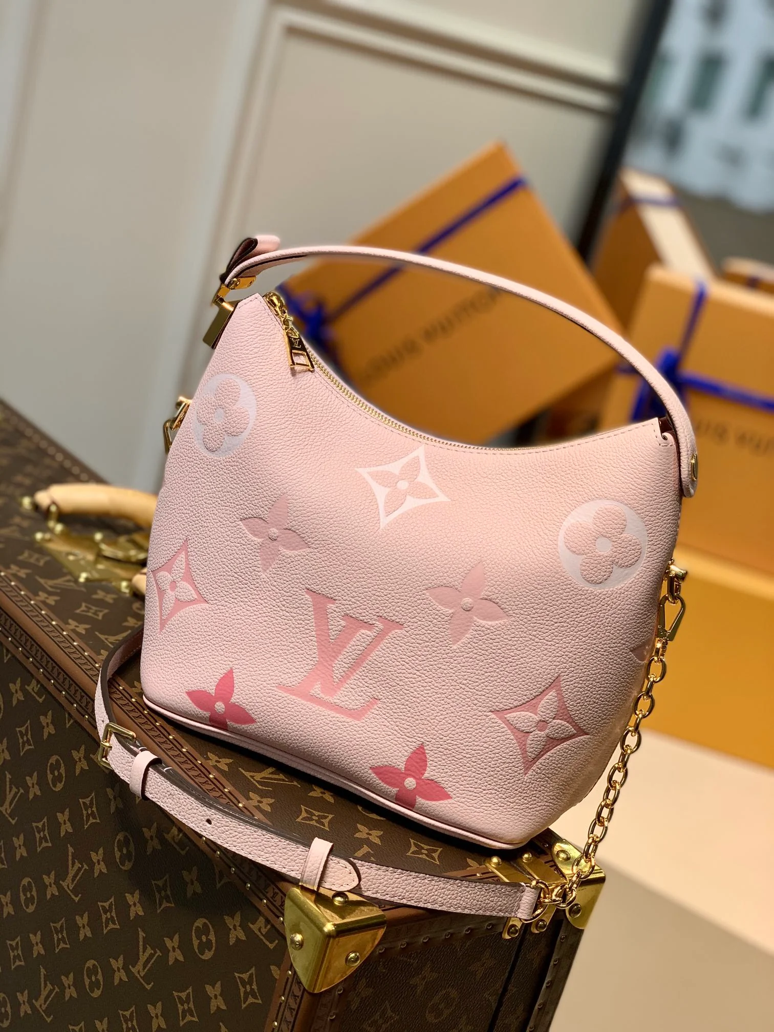 Louis Vuitton Marshmallow Hobo-24*22*13CM