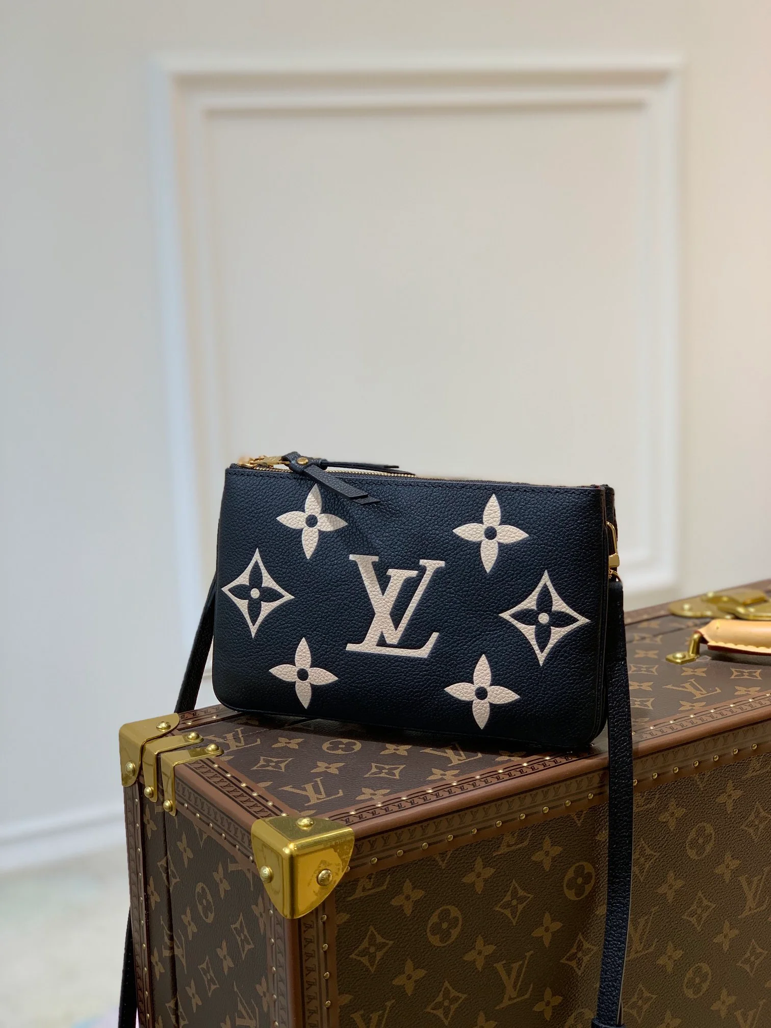 Louis Vuitton M80084 Pochette Double Zip Bag -20*12.5*3CM