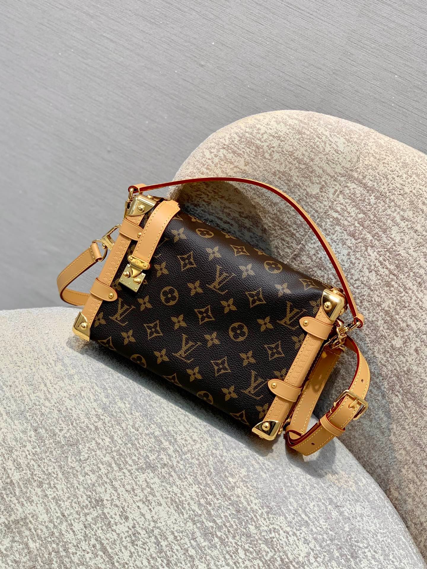 Louis Vuitton Side Trunk Pm-21×14×6CM