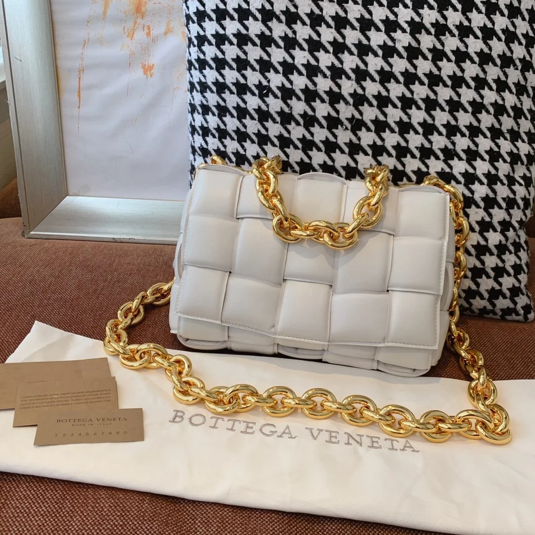 Bottega Veneta Padded Cassette Bag-26*18*8CM