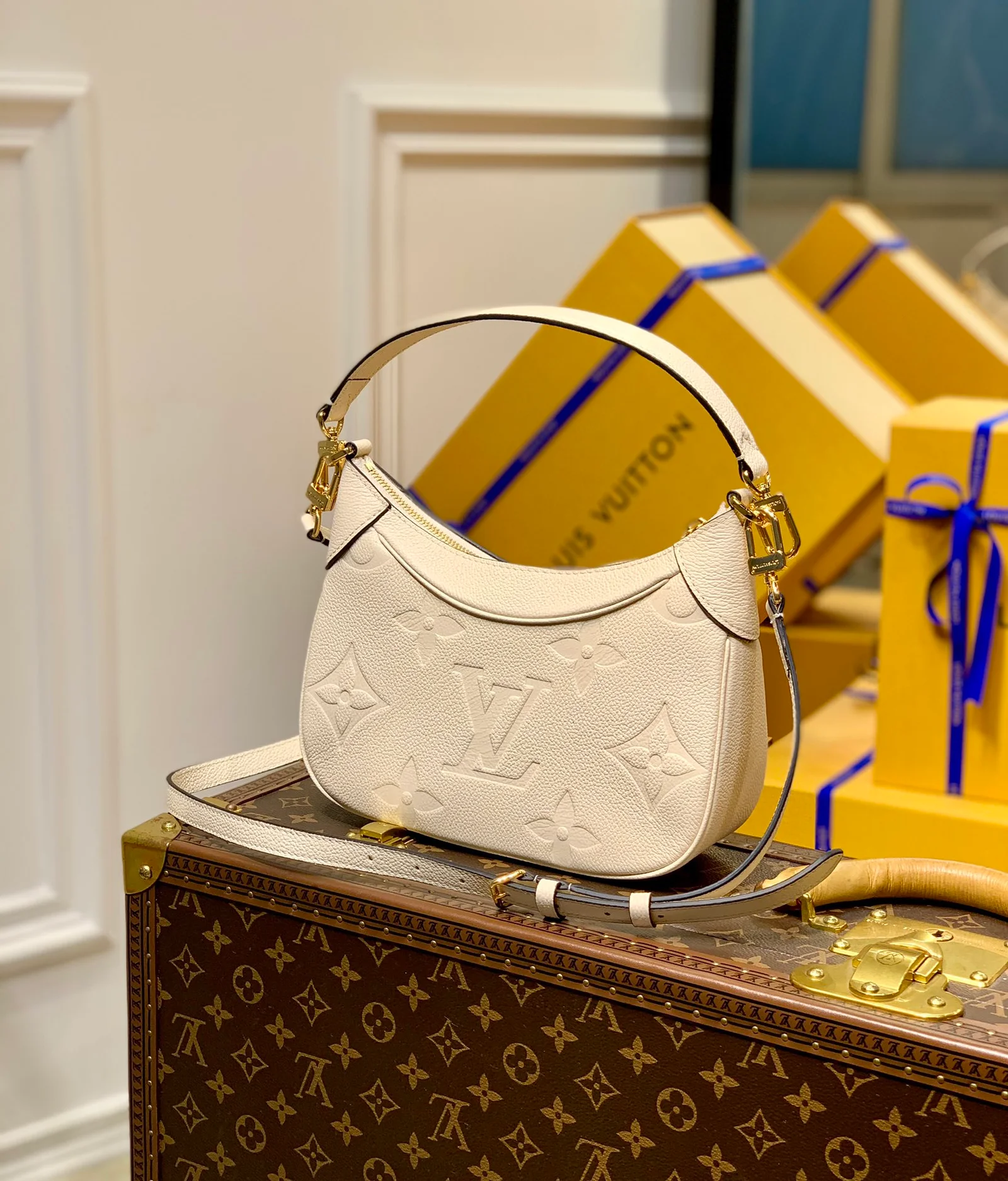 Louis Vuitton Bagatelle Handbags-M46112-22*14*9CM