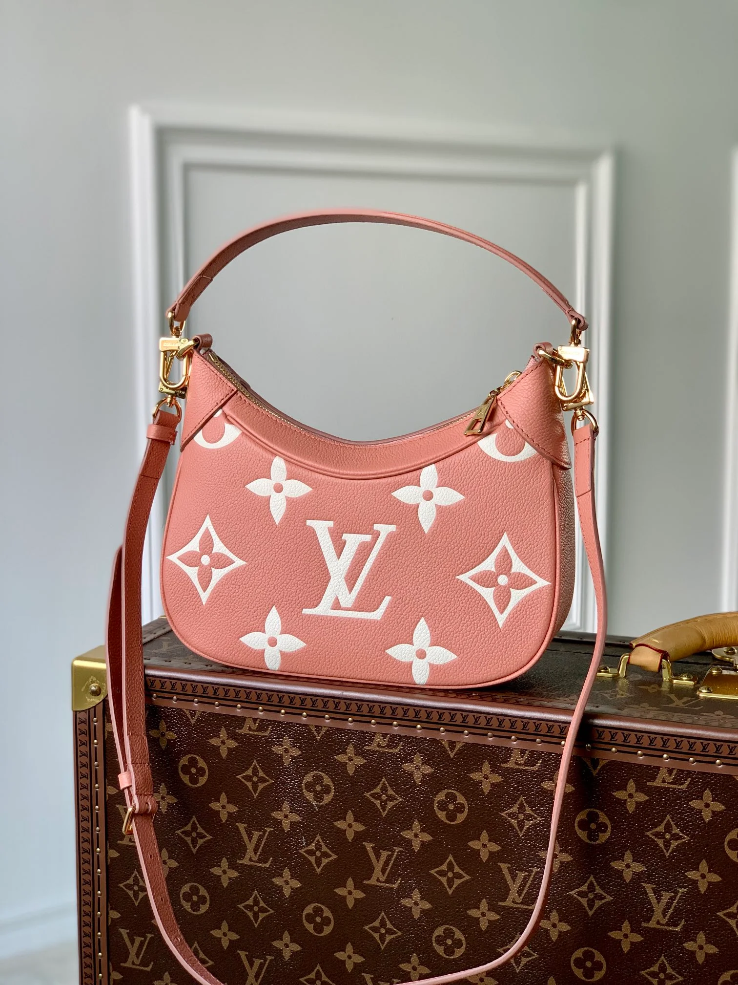 Louis Vuitton Bagatelle Handbags-M46091-22*14*9CM