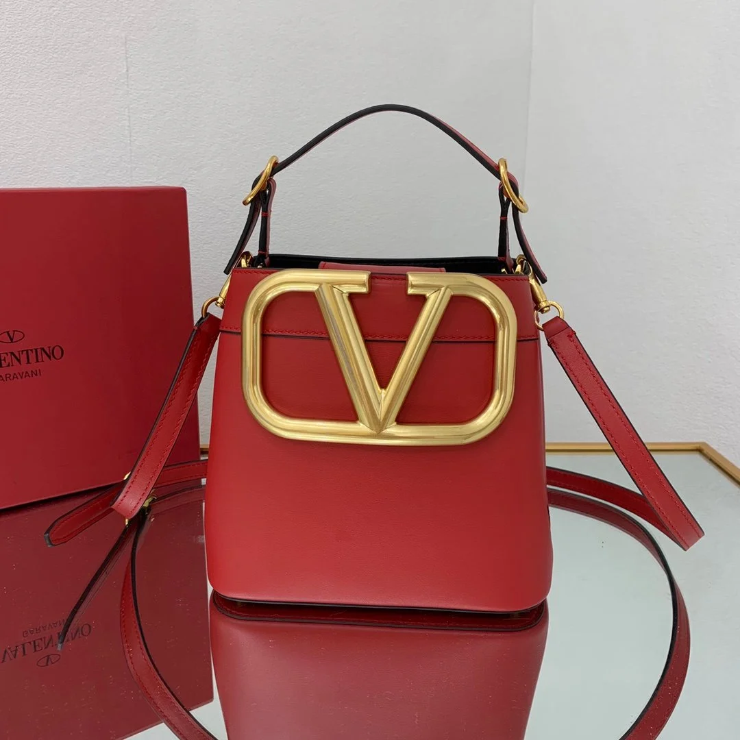 Valentino Garavani SuperVee Bag-20*19*12CM