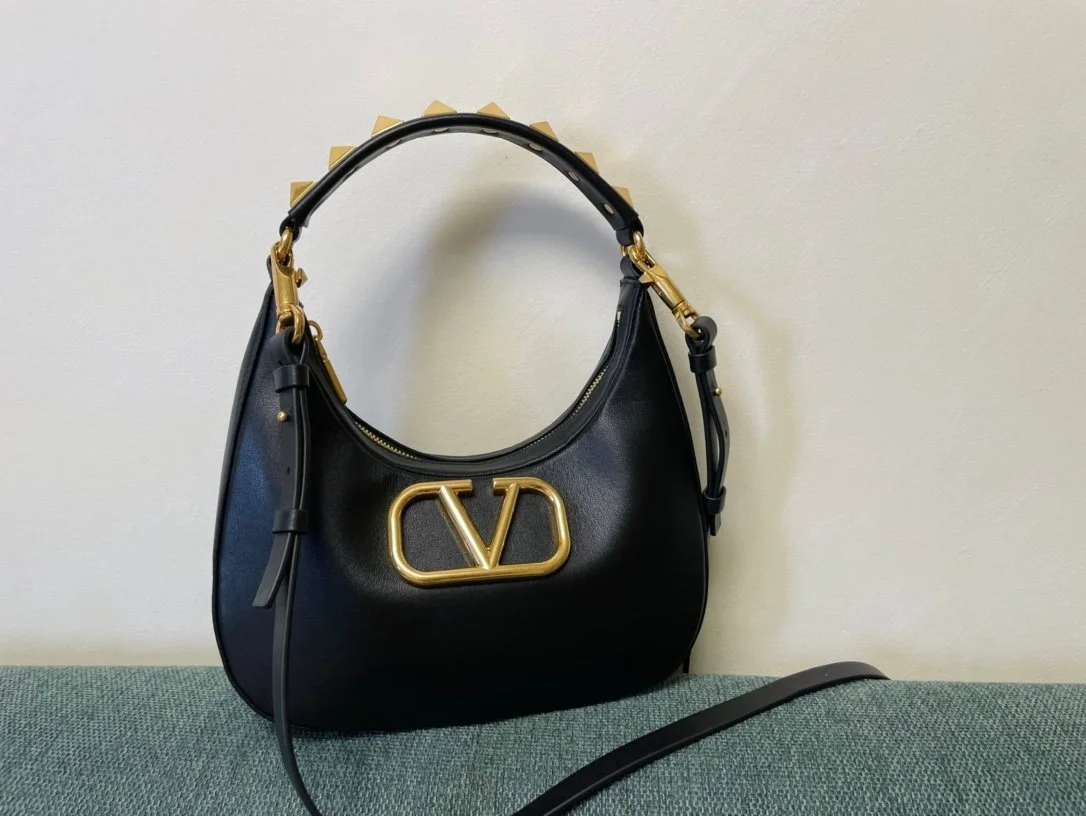 Valentino Garavani StudSign-26*30*7CM