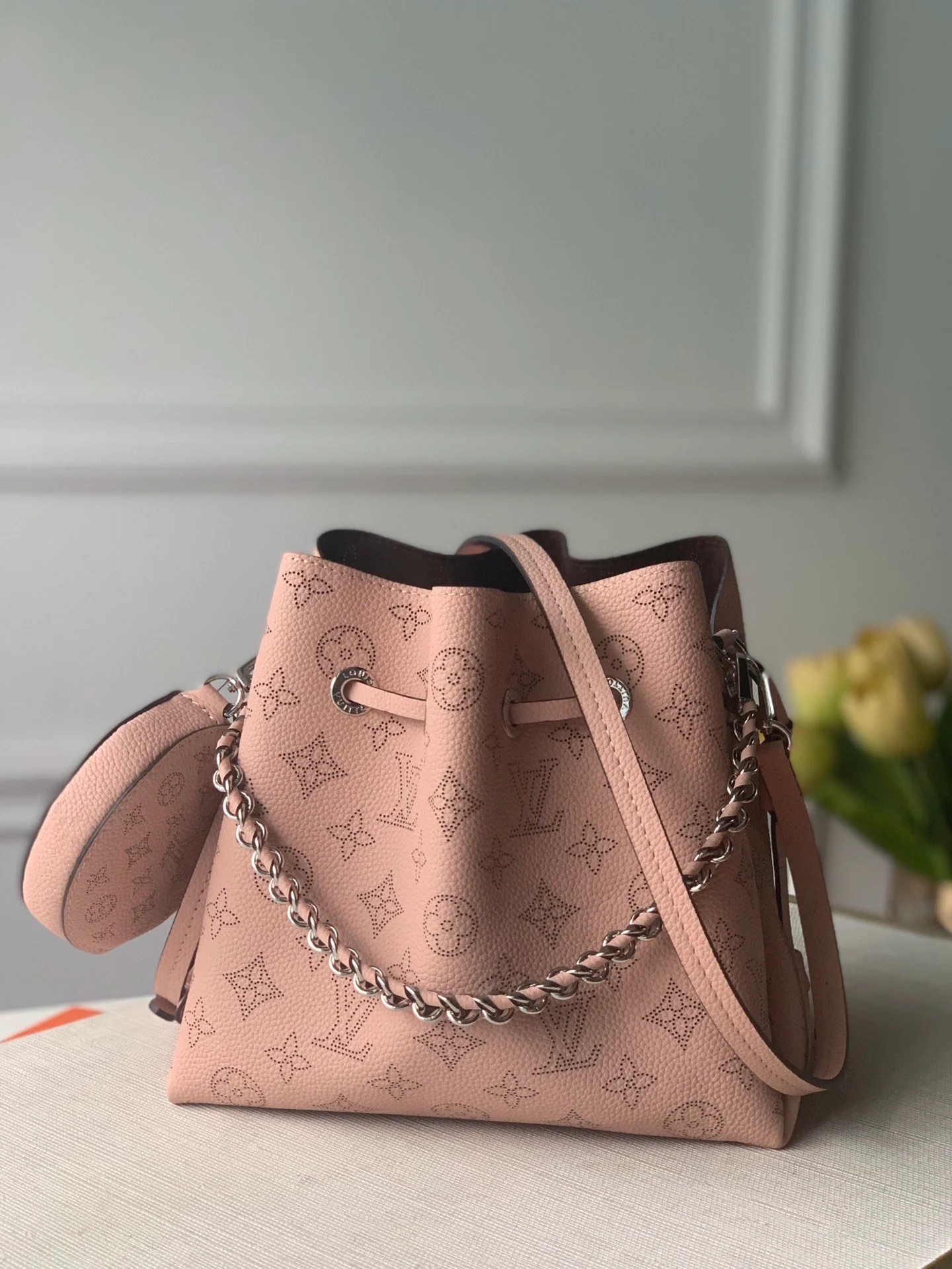 Louis Vuitton Bella Tote Bag-M57201-19*22*14CM