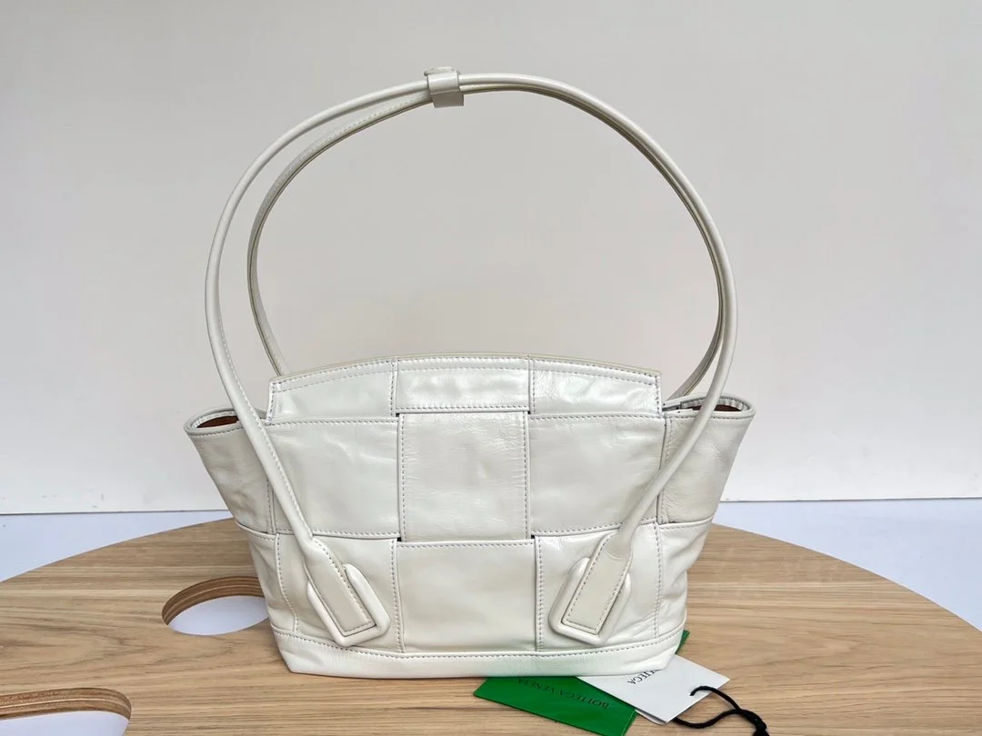 Bottega Veneta Arco Bag-23x21X9CM