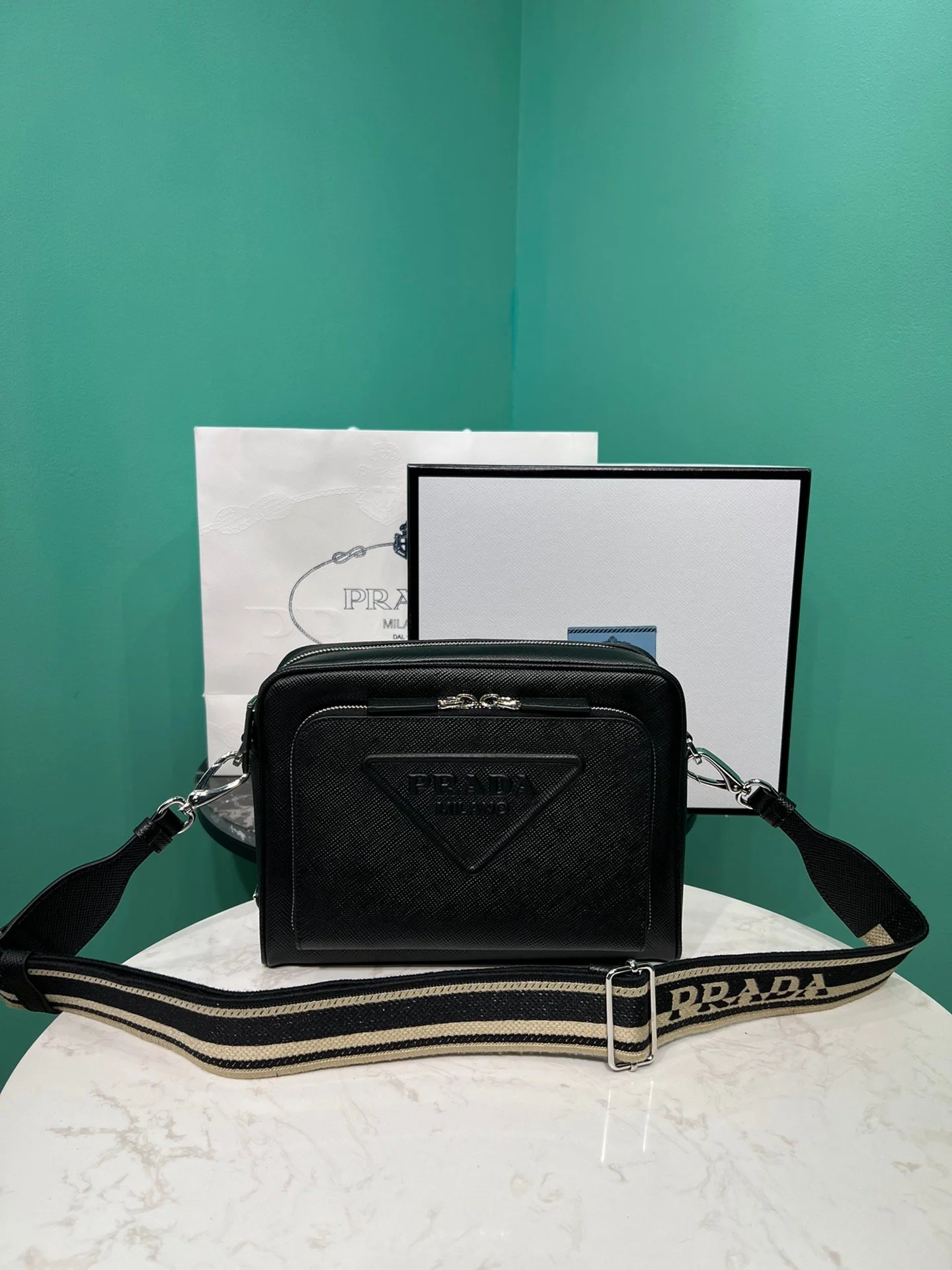 Prada Crossbody Bag-2VH152-24*18*6CM