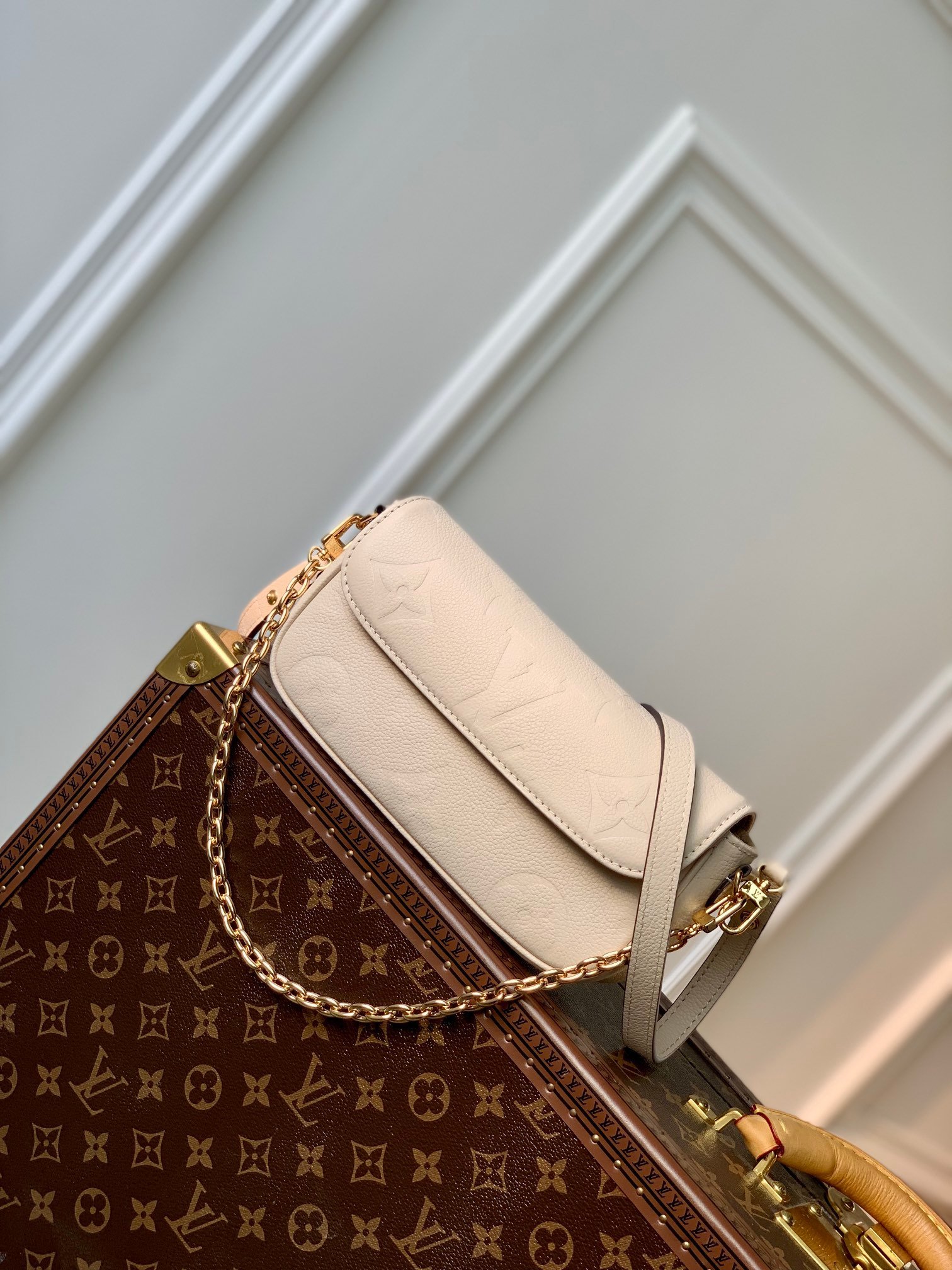 Louis Vuitton Wallet on Chain Ivy-23.5 x 12.0 x 4.3 CM