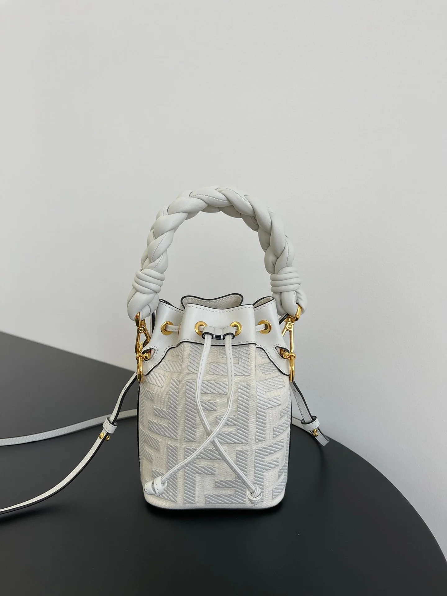 Fendi Mini Mon Tresor Bag -12x18x10CM