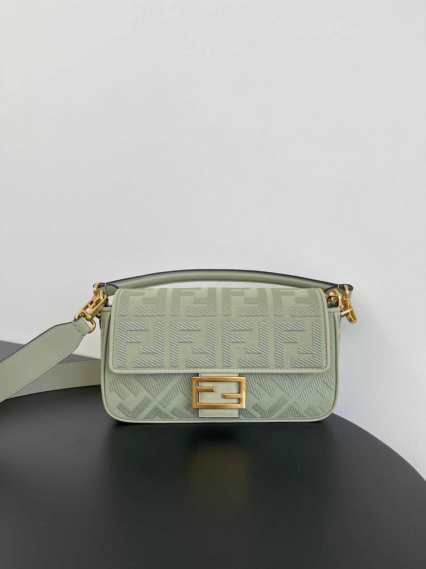 FendI Baguette Bag-26x14x4CM