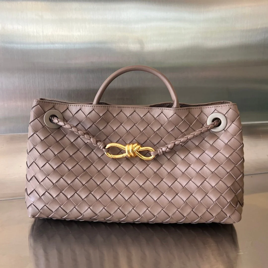 Bottega Veneta Andiamo-29*18*10CM