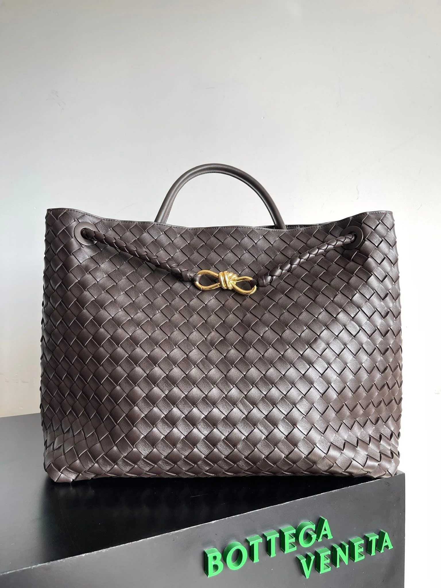 Bottega Veneta Andiamo-45*22*34CM