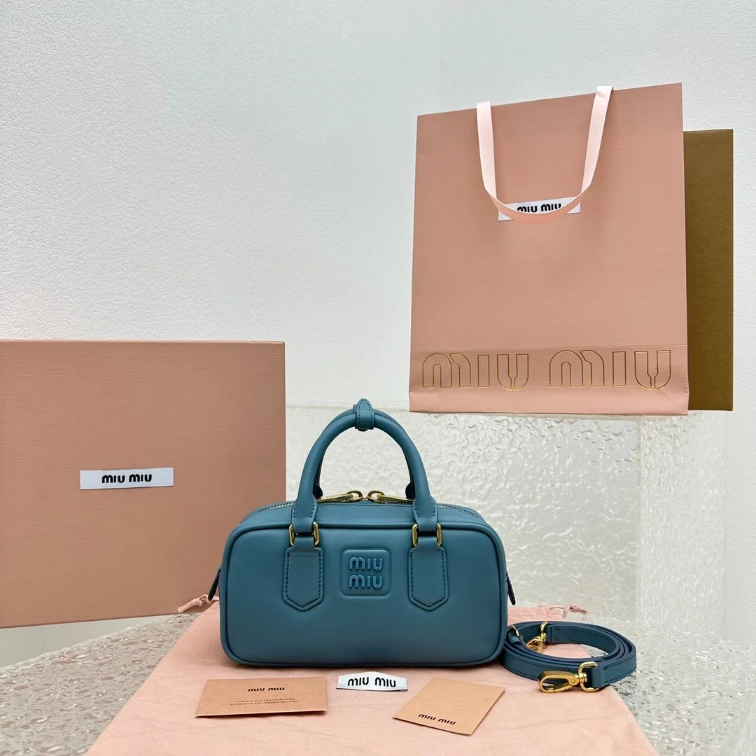 MiuMiu SS23 Softy Padded Bag-22*10*7.5CM