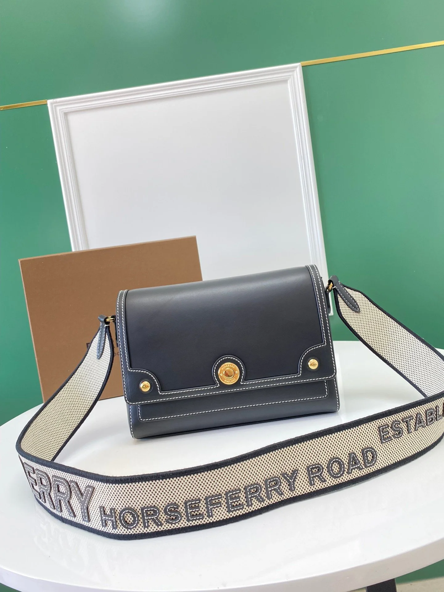 Burberry Vintage Bag-25 x 8.5 x 185CM