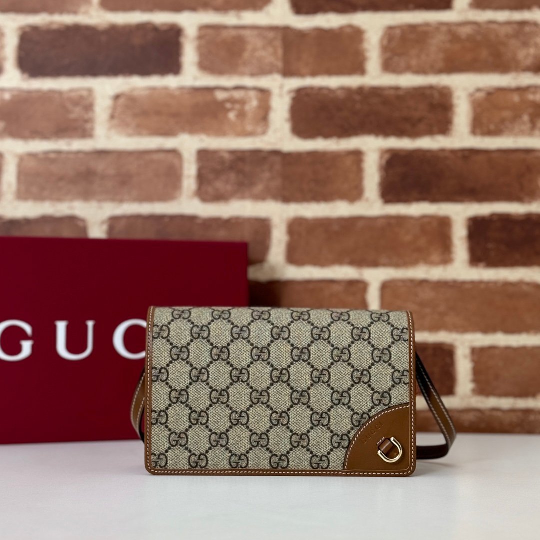 Gucci GG Emblem Bag-20*12.5*5CM